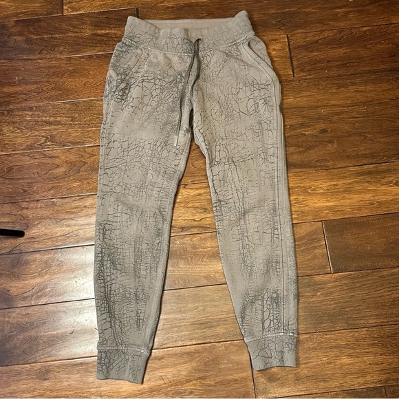 Lululemon Warm Down Jogger 7/8 Length - Picture 3 of 10